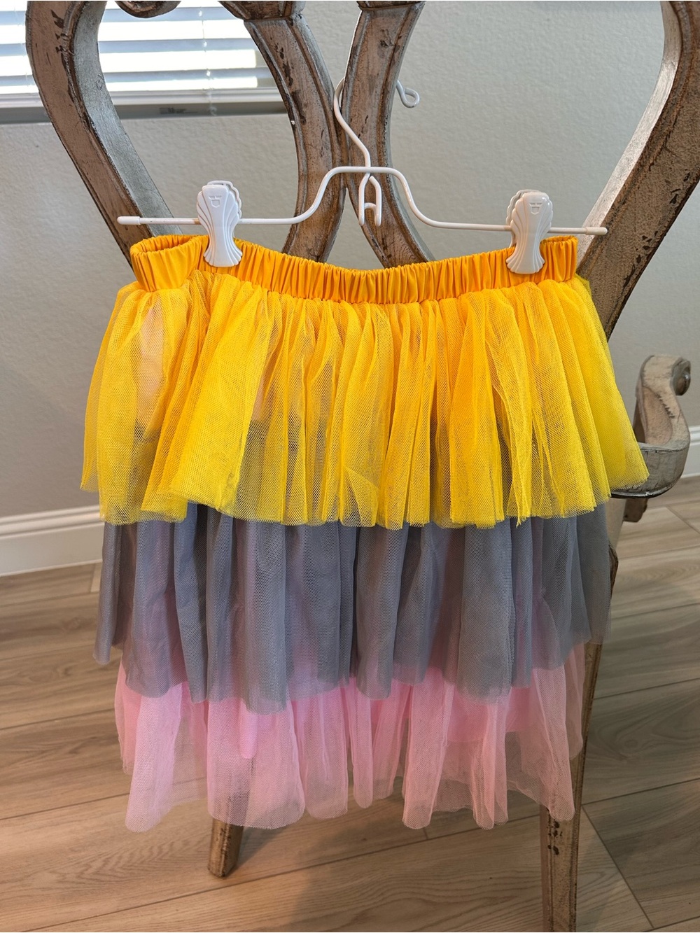 Tiered tulle skirt girls size 10/12